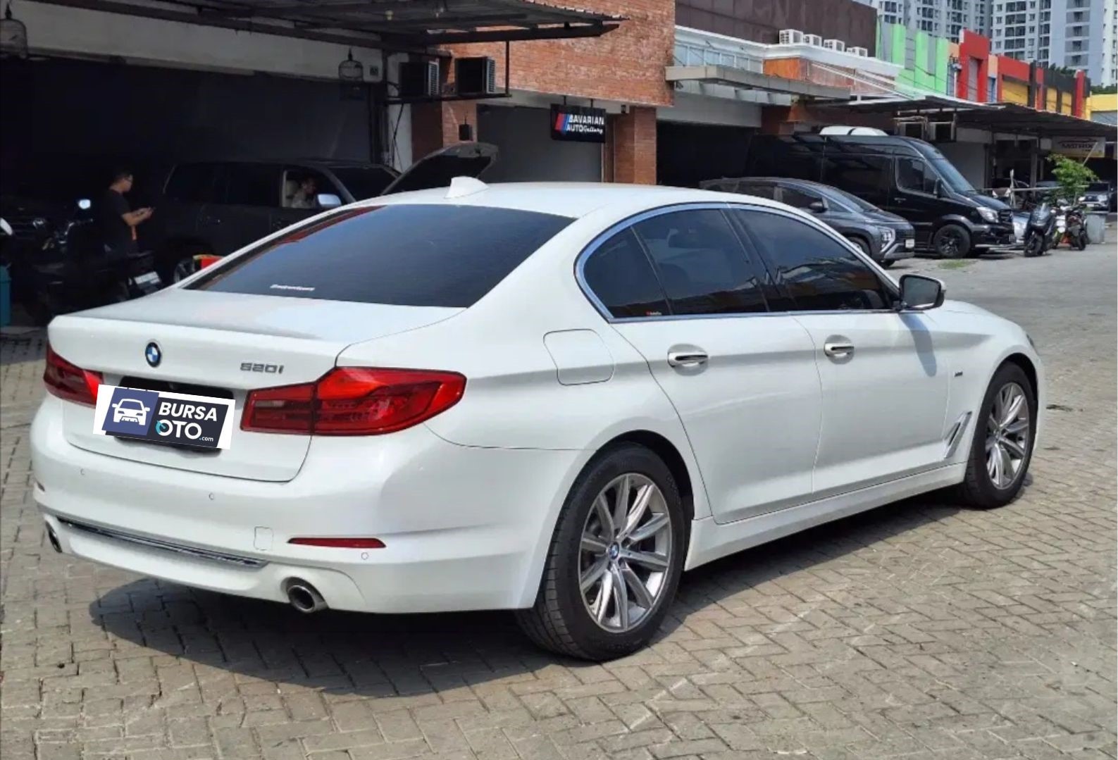 2018 BMW 5 Series Sedan  520i Luxury 2018 BMW 5 Series Sedan  520i Luxury