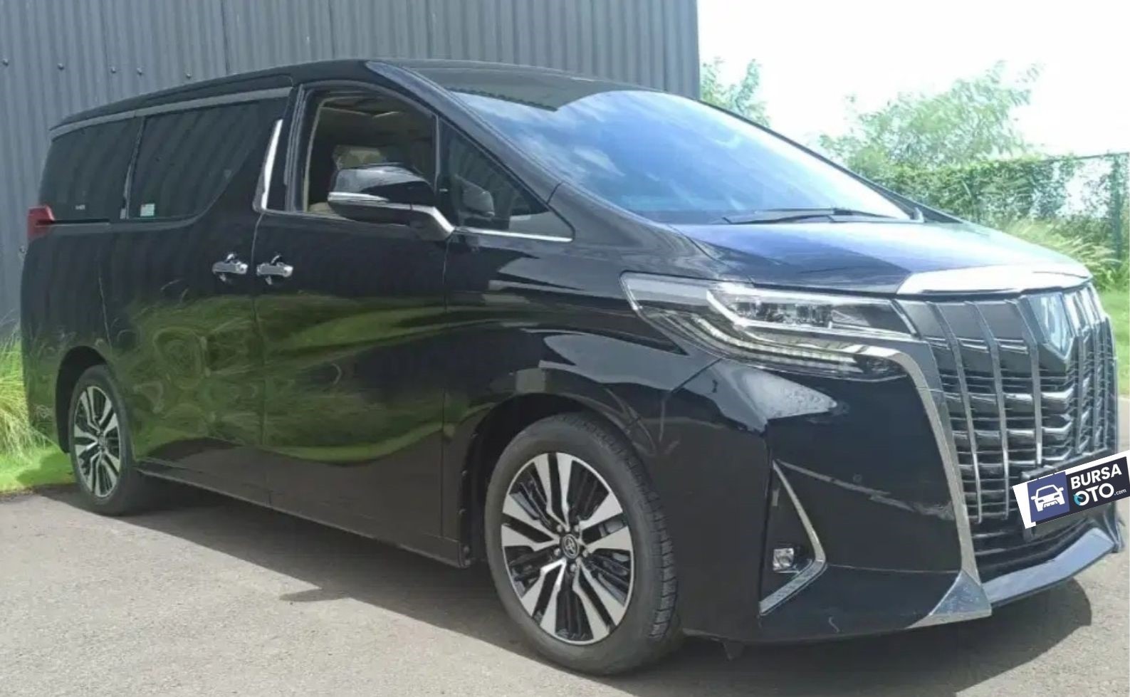 Second Hand 2020 Toyota Alphard Second Hand 2020 Toyota Alphard