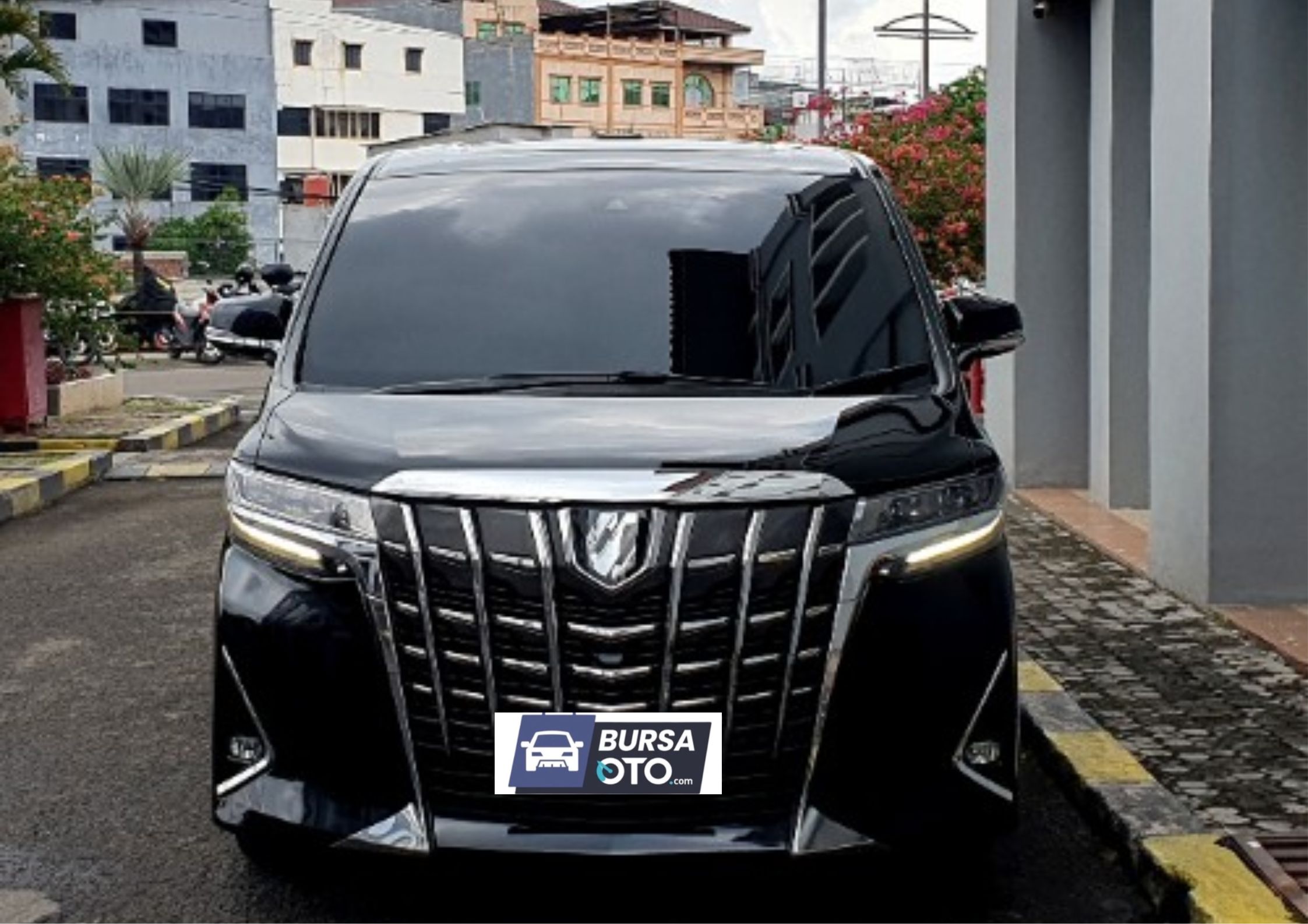 Second Hand 2021 Toyota Alphard Second Hand 2021 Toyota Alphard