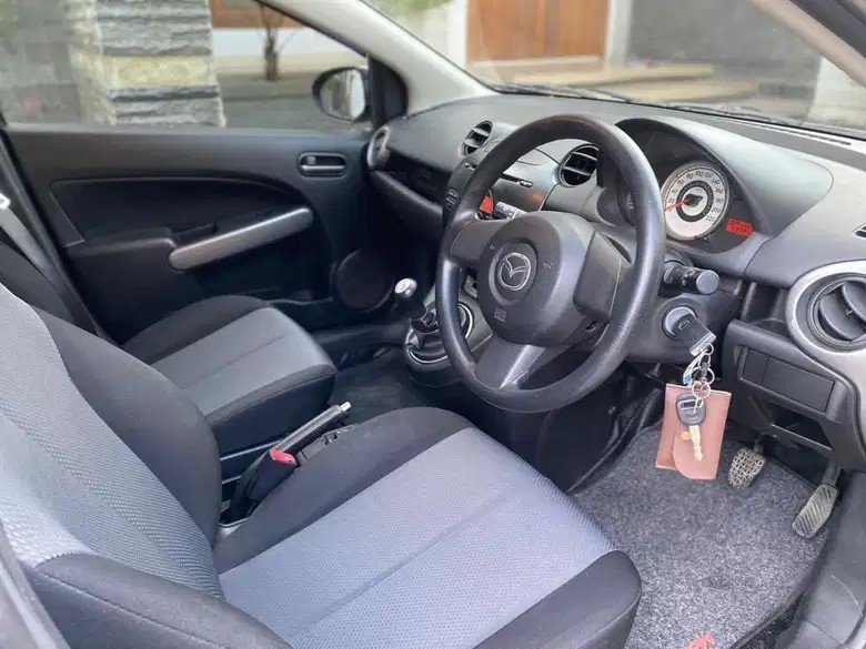 2011 Mazda 2 Hatchback  SPORTS MT 2011 Mazda 2 Hatchback  SPORTS MT
