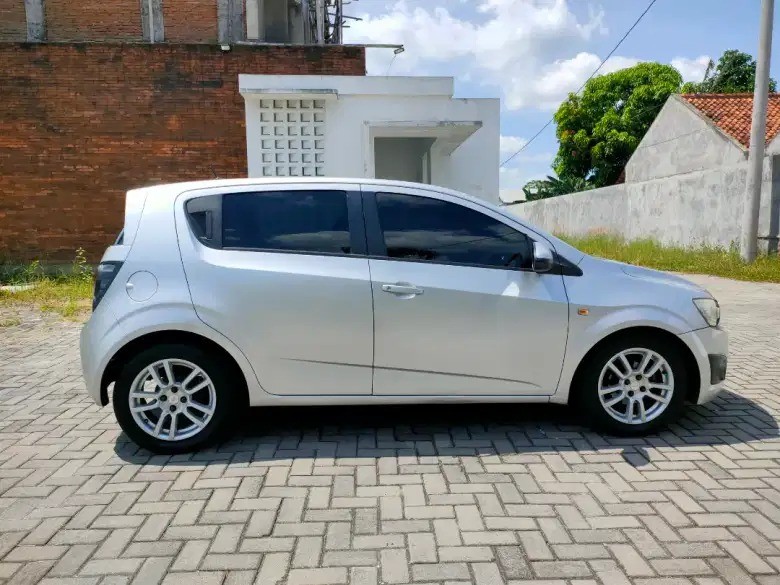 2012 Chevrolet Aveo LT 1.4L AT 2012 Chevrolet Aveo LT 1.4L AT