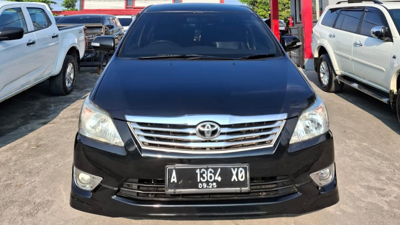 2012 Toyota Kijang Innova 2.5 G MT DIESEL LUX Bekas 2012 Toyota Kijang Innova 2.5 G MT DIESEL LUX Bekas