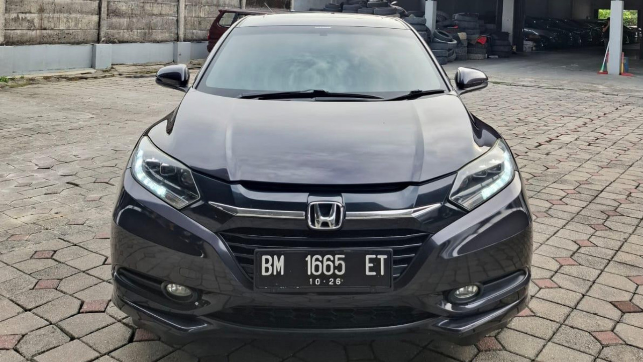 Second Hand 2016 Honda HRV  Prestige 1.8 AT Second Hand 2016 Honda HRV  Prestige 1.8 AT