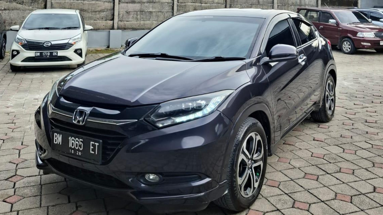 2016 Honda HRV  Prestige 1.8 AT 2016 Honda HRV  Prestige 1.8 AT