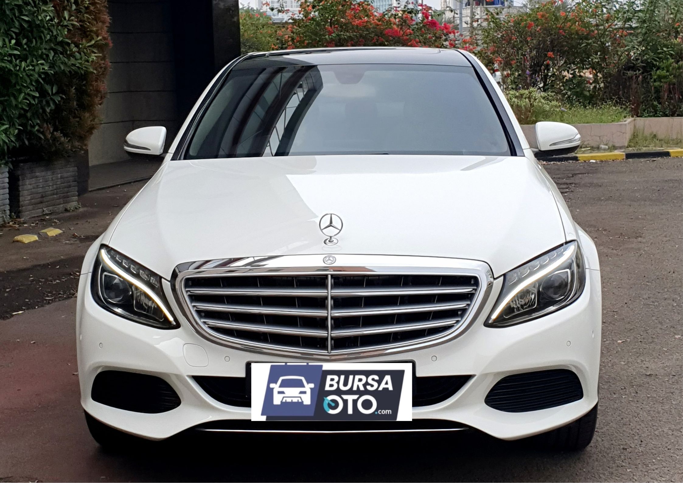 2015 Mercedes Benz C-Class Sedan C 250 Exclusive Bekas 2015 Mercedes Benz C-Class Sedan C 250 Exclusive Bekas