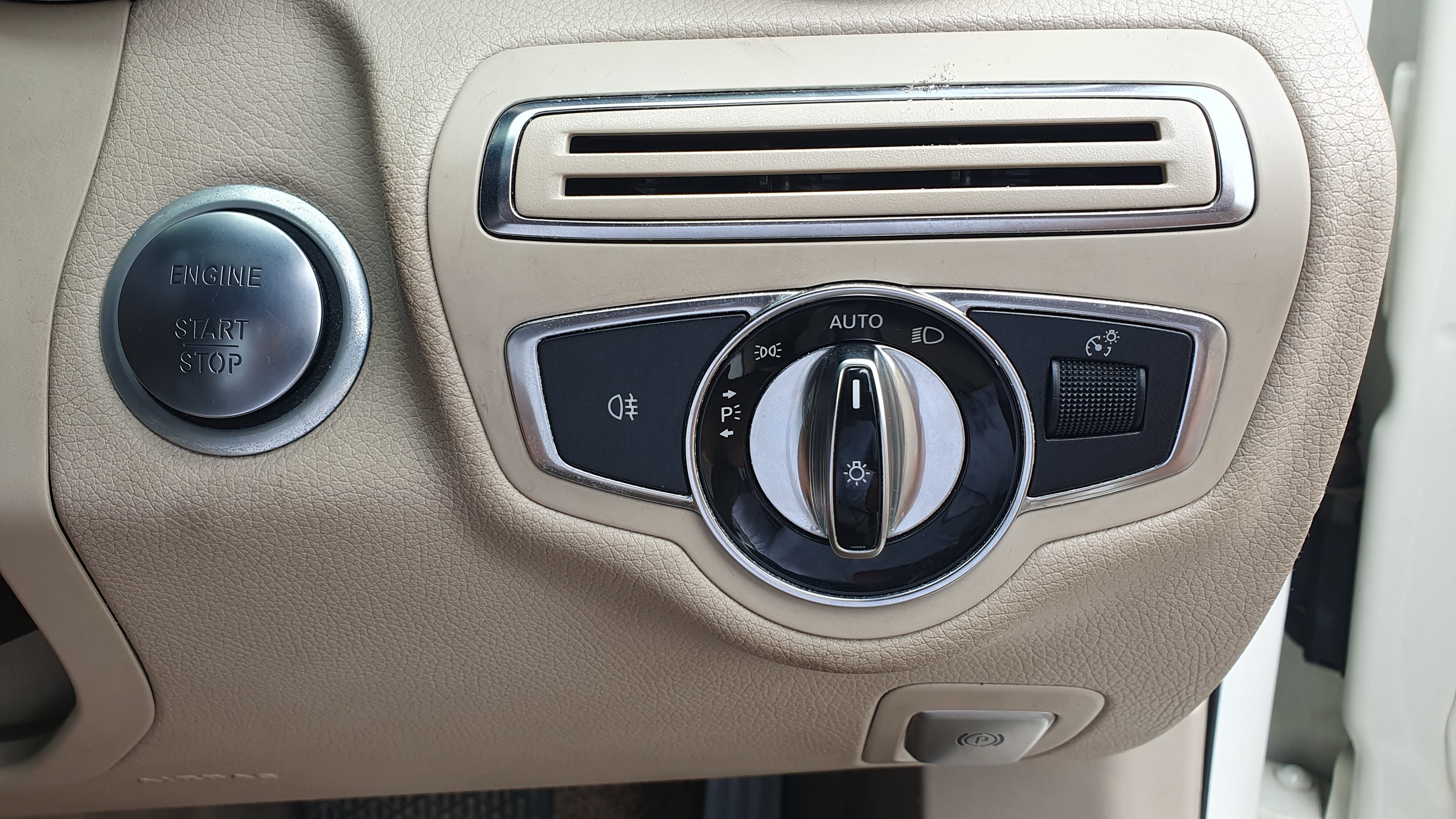 2015 Mercedes Benz C-Class Sedan 2015 Mercedes Benz C-Class Sedan