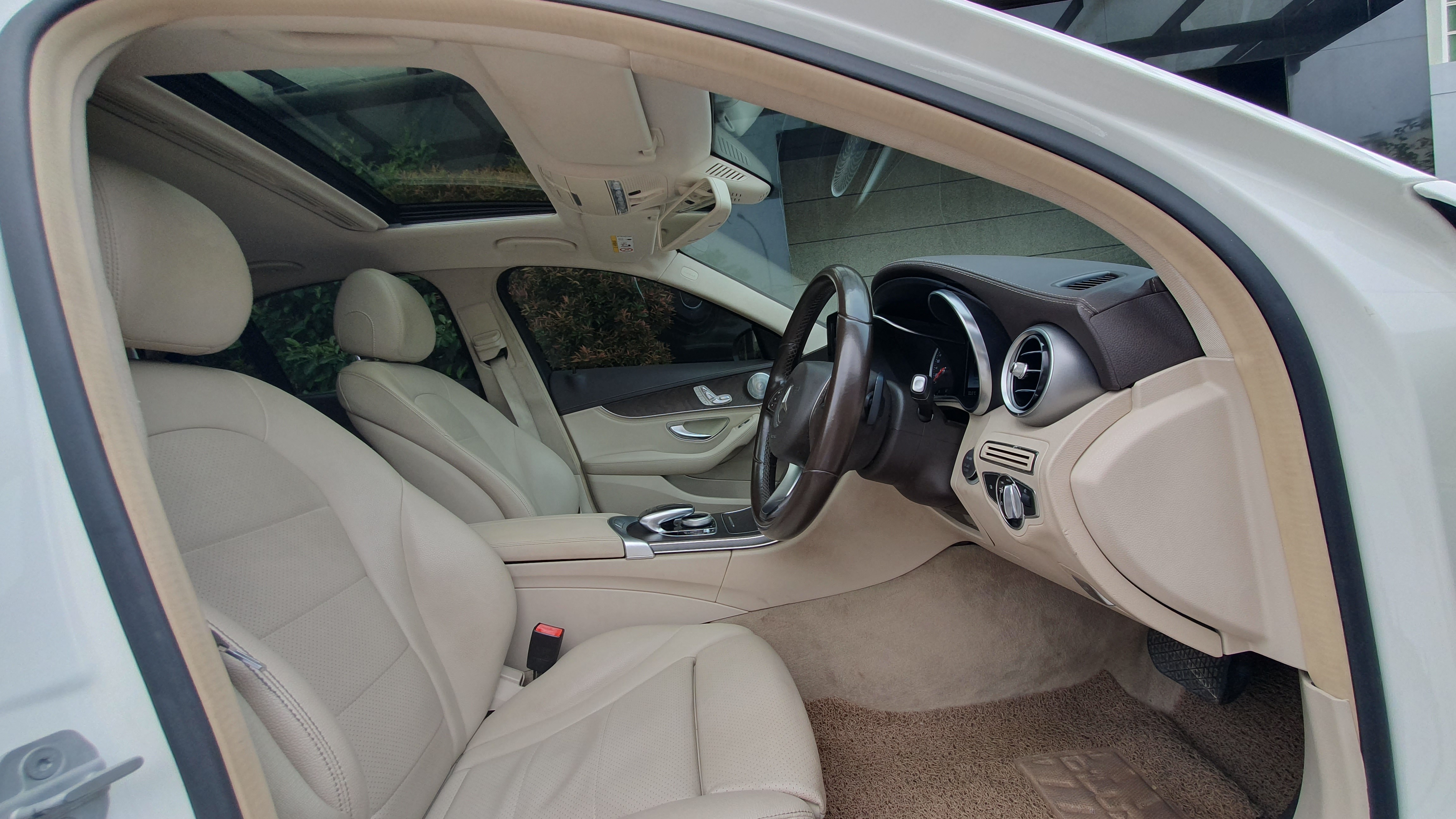 2015 Mercedes Benz C-Class Sedan 2015 Mercedes Benz C-Class Sedan