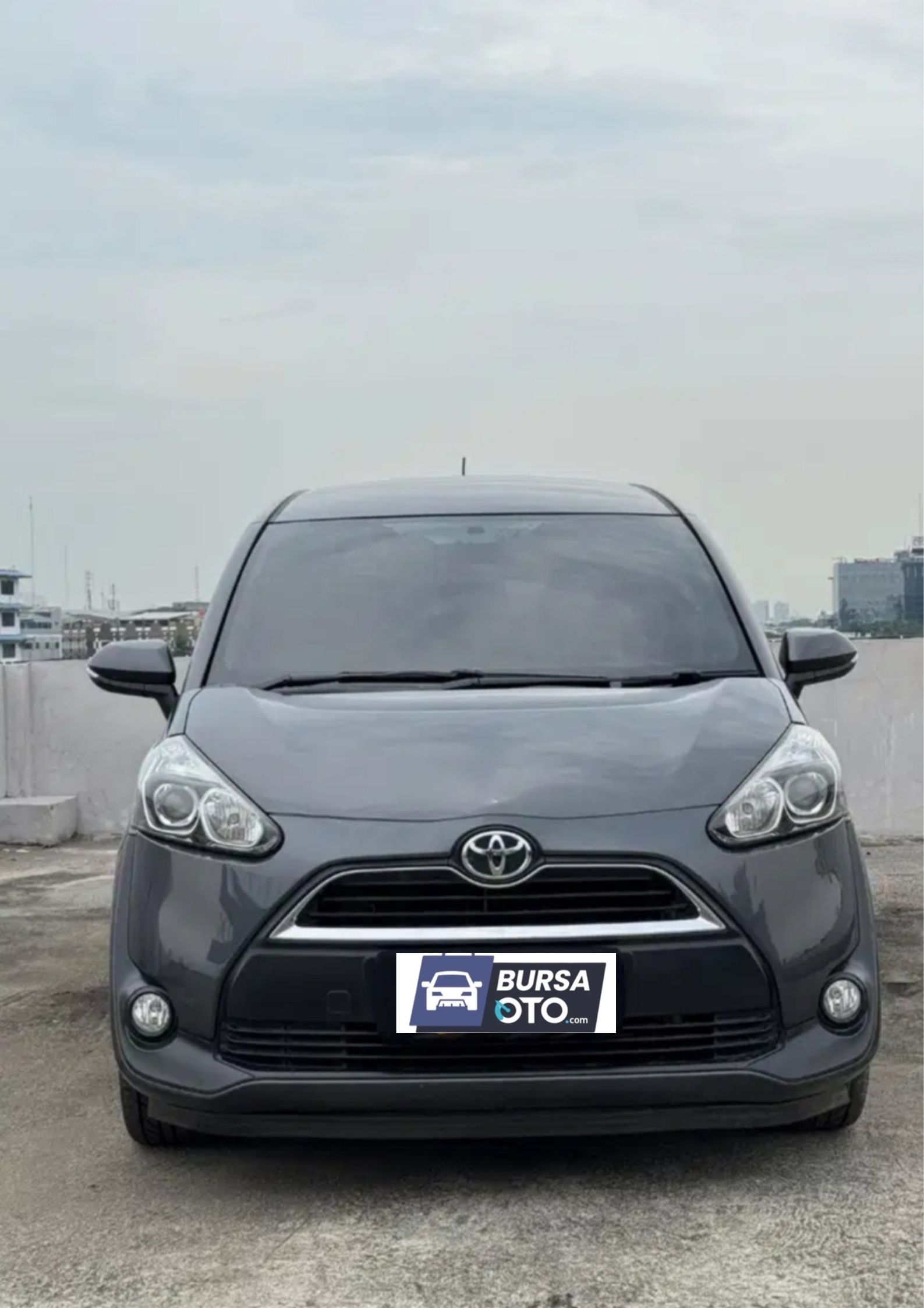 2017 Toyota Sienta 1.5L V AT Bekas 2017 Toyota Sienta 1.5L V AT Bekas