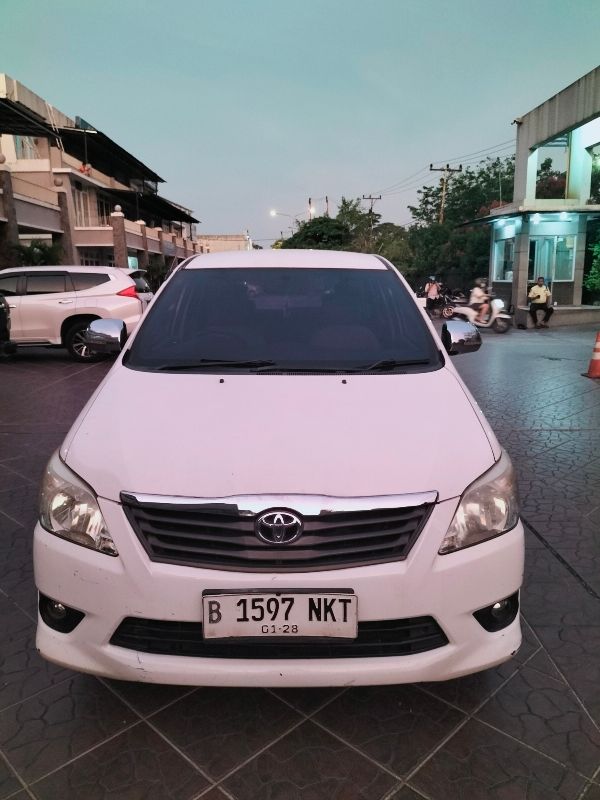 2013 Toyota Kijang Innova 2.5 E MT DIESEL