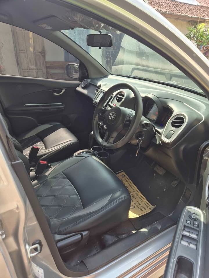 2015 Honda Mobilio  RS A/T 2015 Honda Mobilio  RS A/T