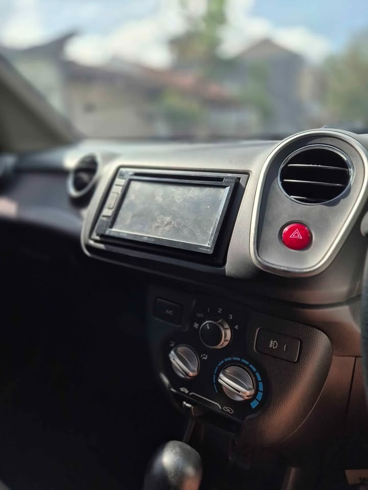 2015 Honda Mobilio  RS A/T 2015 Honda Mobilio  RS A/T