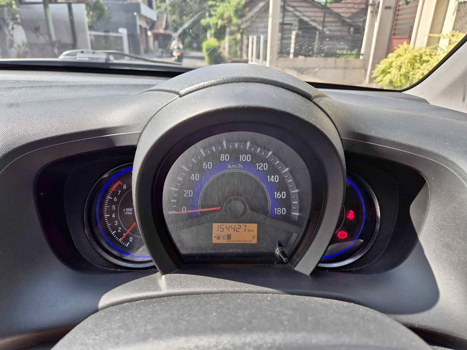 2015 Honda Mobilio  RS A/T 2015 Honda Mobilio  RS A/T