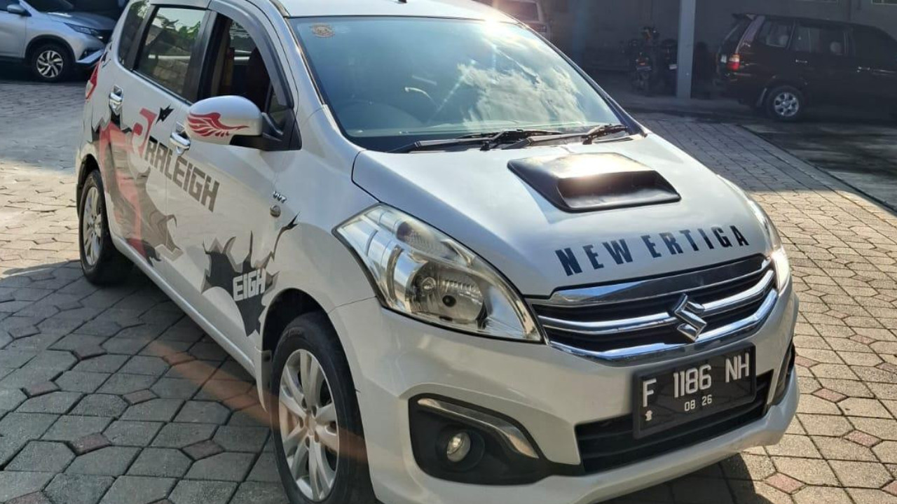 2015 Suzuki Ertiga  2015 Suzuki Ertiga