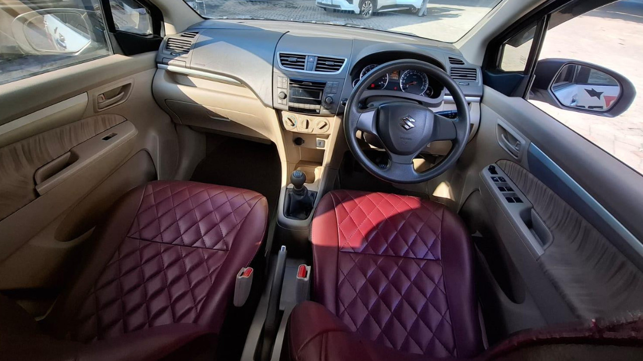 2015 Suzuki Ertiga  2015 Suzuki Ertiga