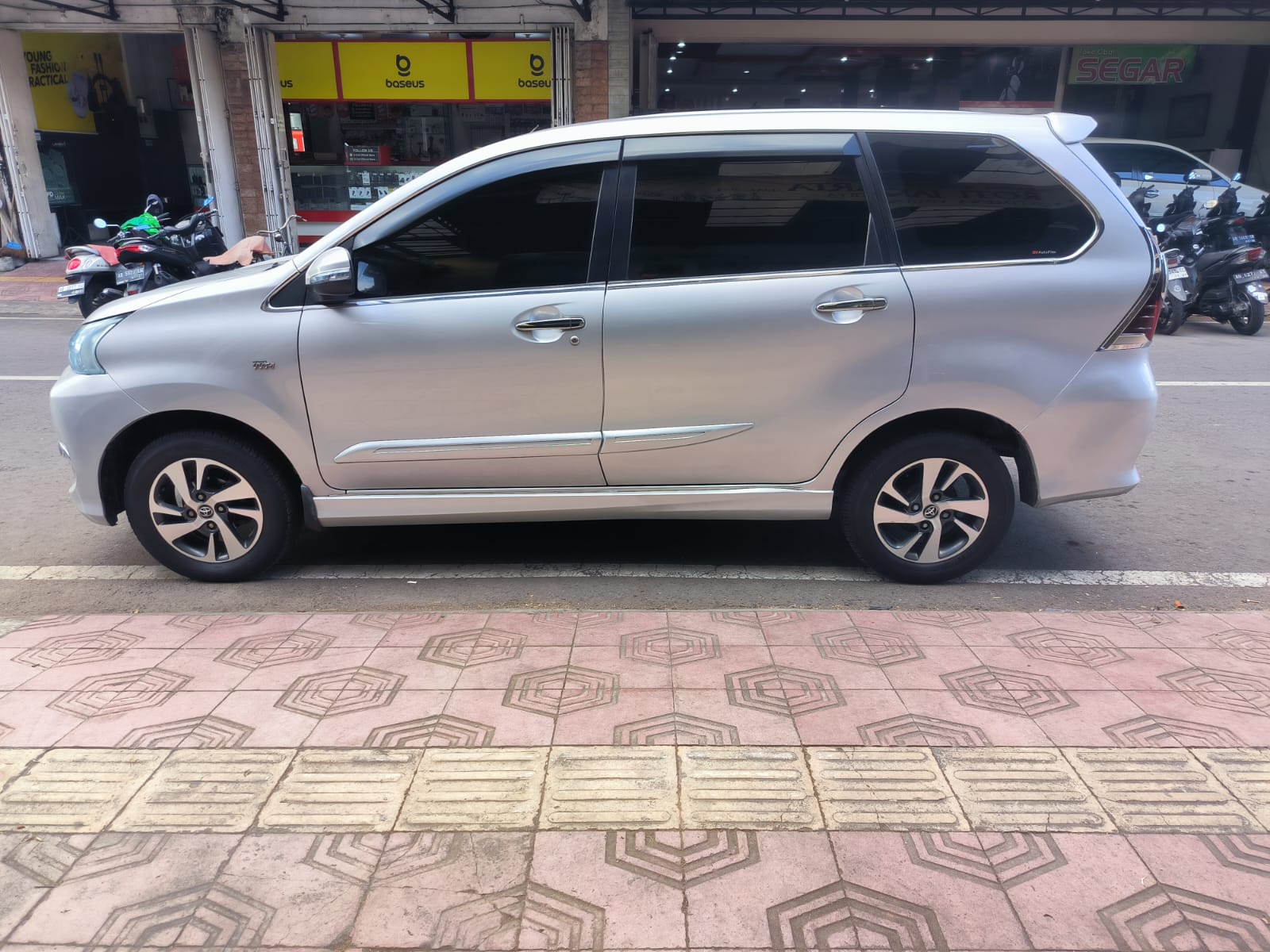 2016 Toyota Avanza Veloz 2016 Toyota Avanza Veloz