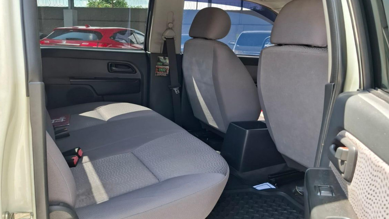 2012 Isuzu D Max DC MT 2012 Isuzu D Max DC MT