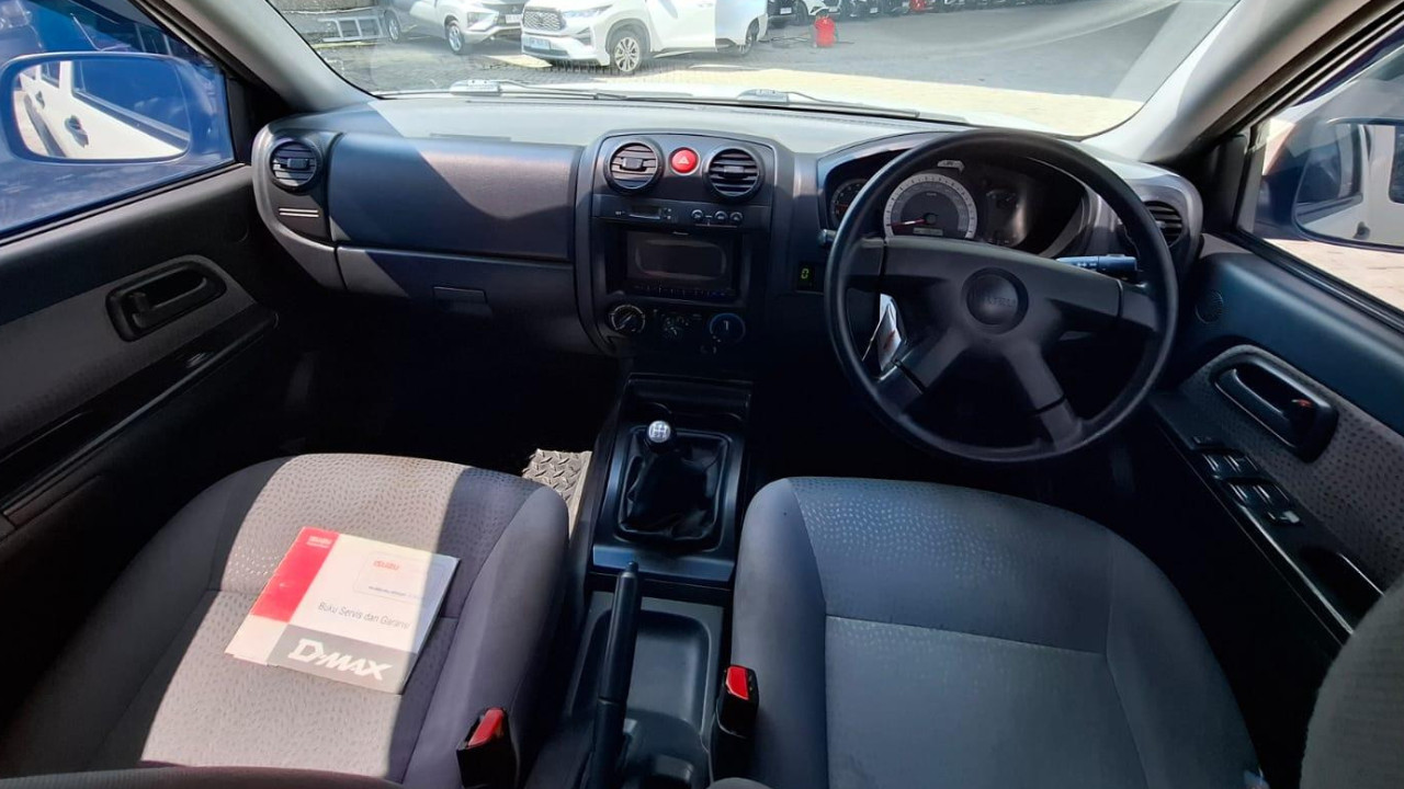 2012 Isuzu D Max DC MT 2012 Isuzu D Max DC MT