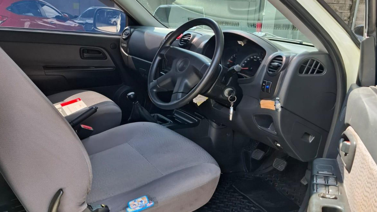 2012 Isuzu D Max DC MT 2012 Isuzu D Max DC MT