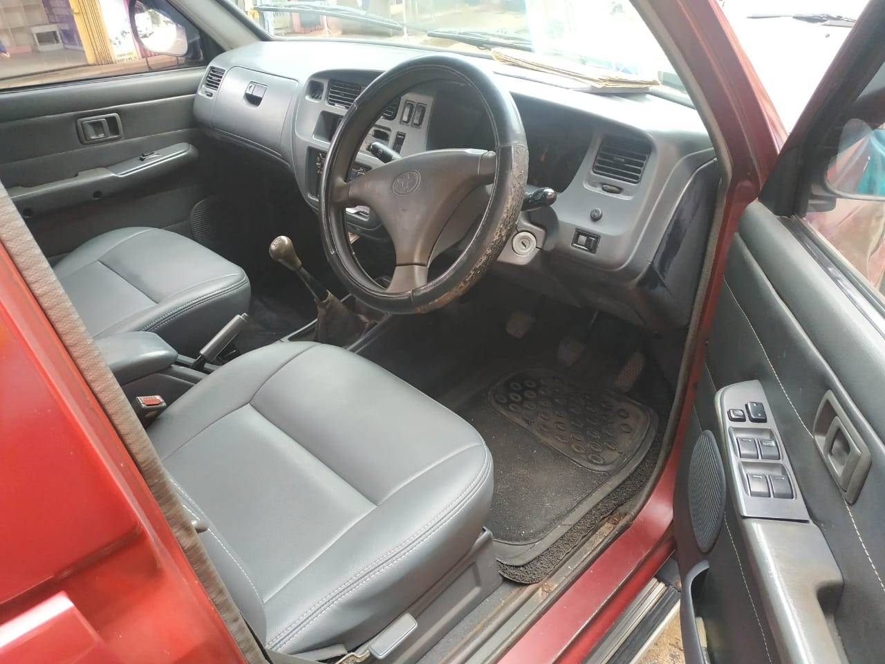 Dijual 2001 Toyota Kijang  1.8L LGX 1.8L LGX Bekas
