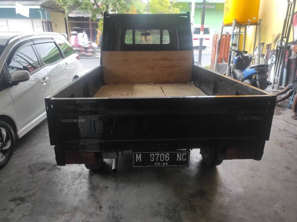 Beli mobil bekas