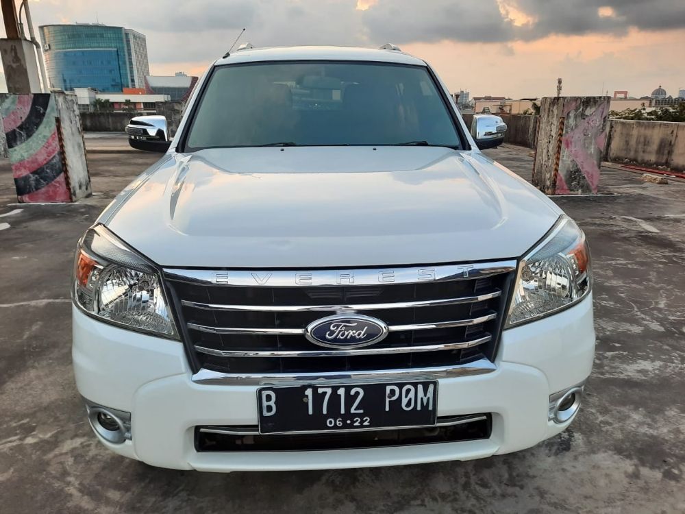 Used 2012 Ford Everest 4x2 MT XLT 4x2 MT XLT