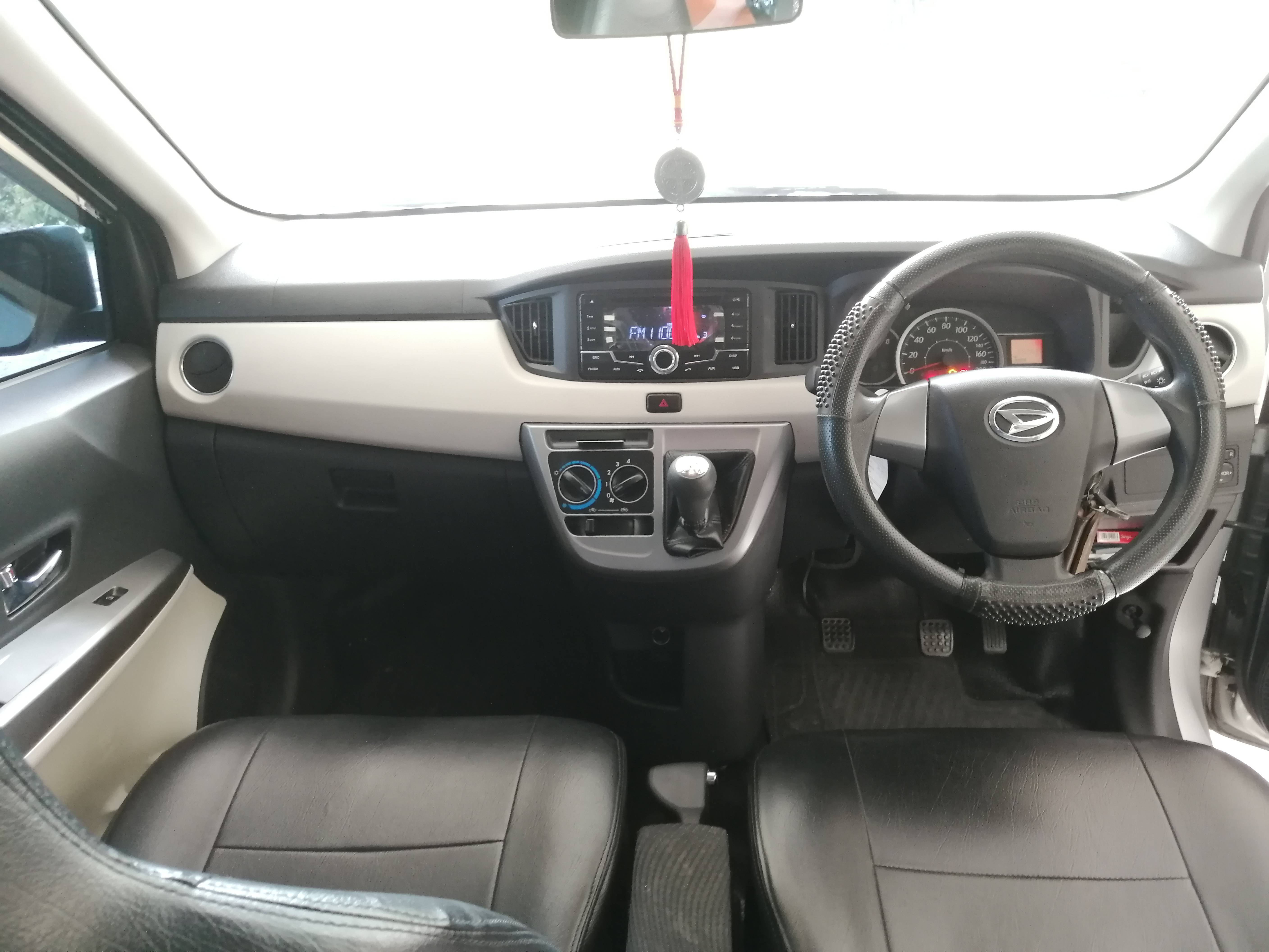 Old 2017 Daihatsu Sigra 1.2 R MT 1.2 R MT