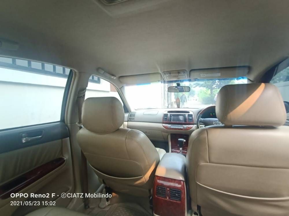 Dijual 2004 Toyota Camry  3.0 V AT 3.0 V AT Bekas