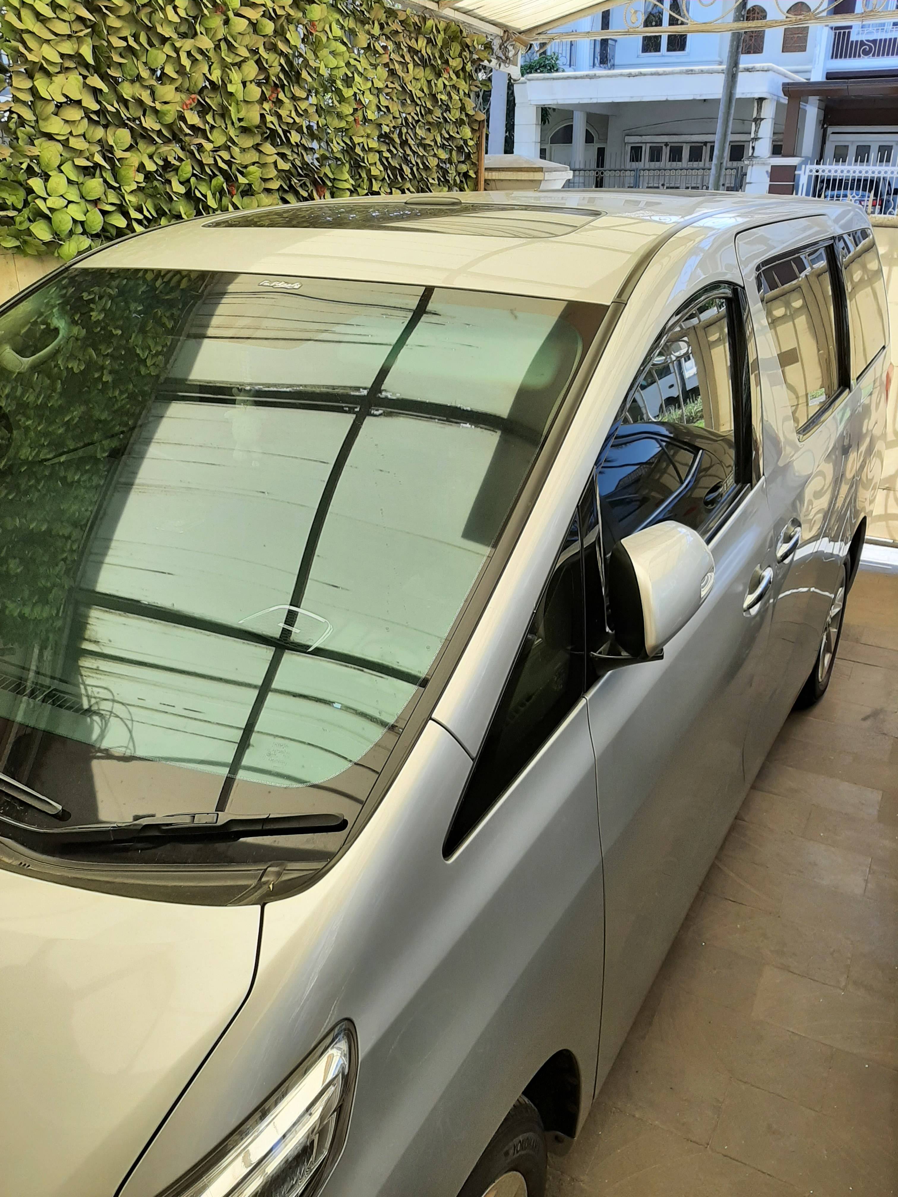 2014 Toyota Alphard V 2.4L AT V 2.4L AT tua