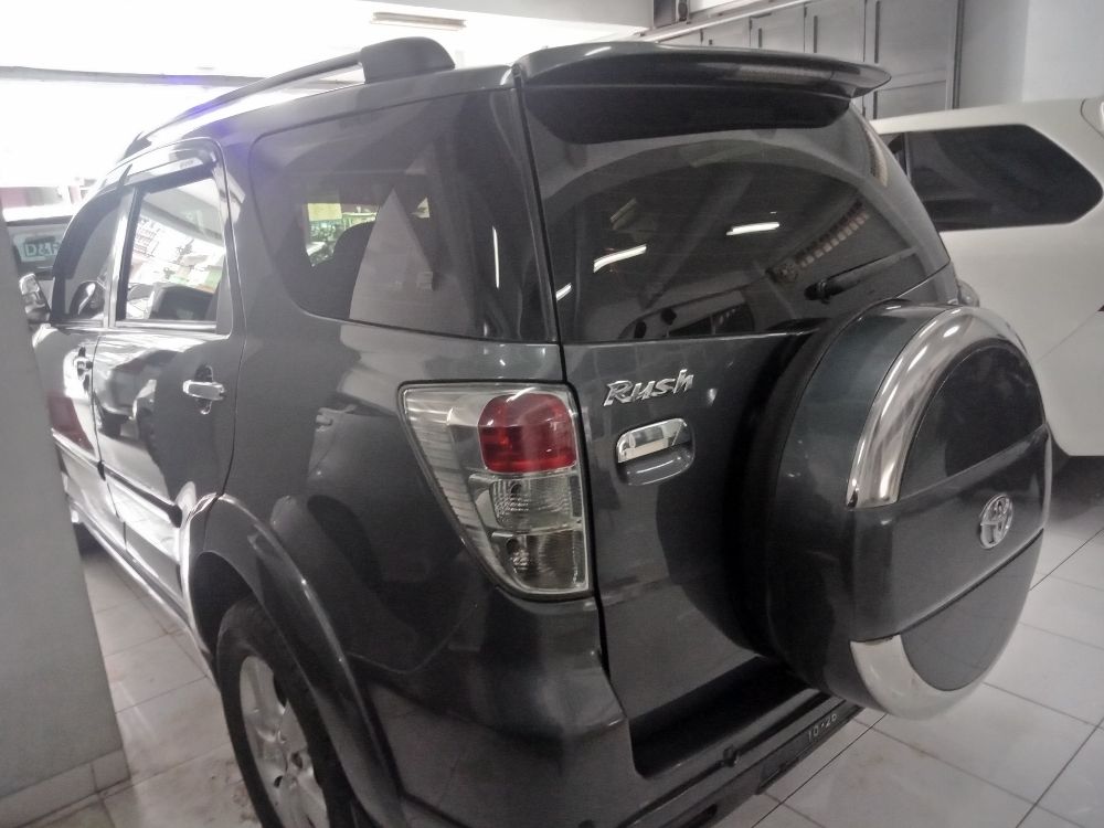 Dijual 2013 Toyota Rush  S VVTI 1.5 A/T S VVTI 1.5 A/T Bekas