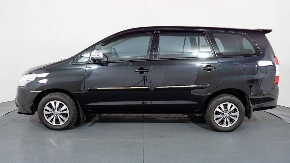 Dijual 2015 Toyota Kijang Innova 2.0 G AT 2.0 G AT Bekas