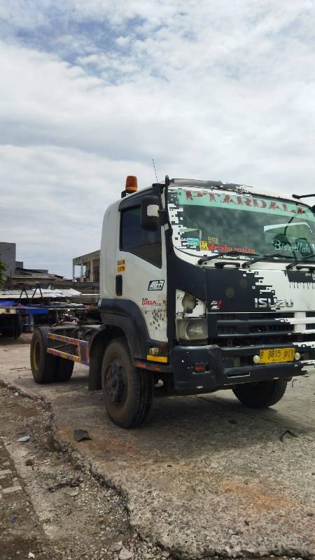 2018 Isuzu Traga BAK BESI BAK BESI tua