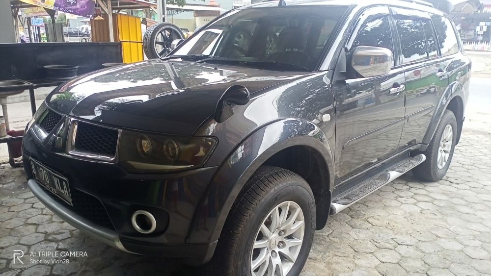 2009 Mitsubishi Pajero 2.5 EXCEED 4X2 A/T JEP 2.5 EXCEED 4X2 A/T JEP bekas