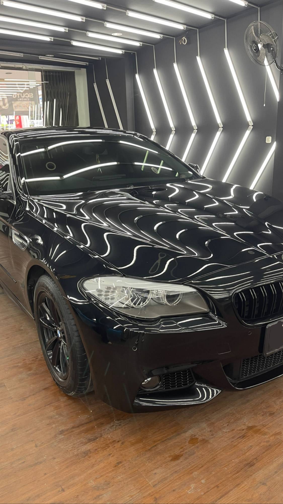 Dijual 2013 BMW 5 Series Sedan  520i A/T F 10 520i A/T F 10 Bekas