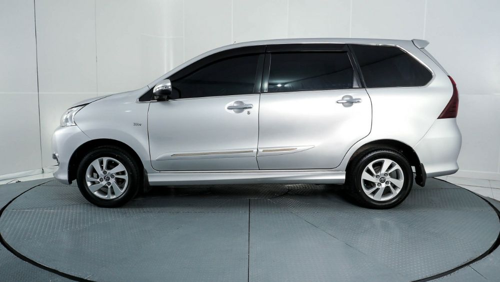 Dijual 2015 Toyota Avanza Veloz  1.3 AT 1.3 AT Bekas