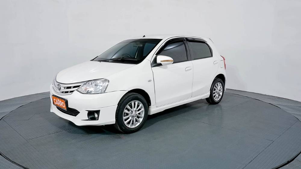 2014 Toyota Etios Valco G M/T G M/T tua