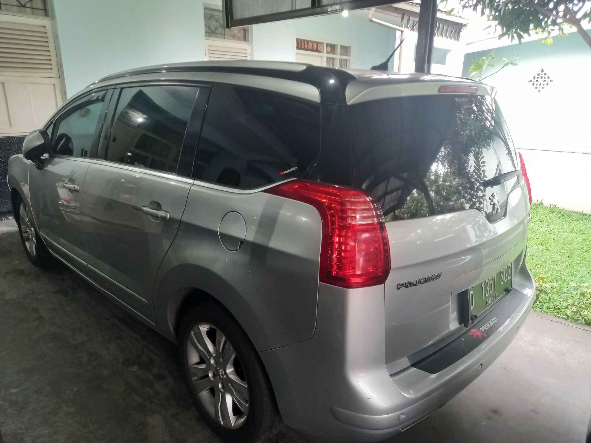 Old 2011 Peugeot 5008 Active Active