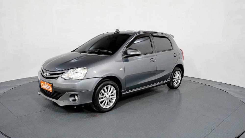 2013 Toyota Etios Valco G M/T G M/T tua