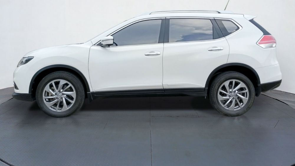 Used 2015 Nissan X-Trail  2.5 ST AT 2.5 ST AT for sale