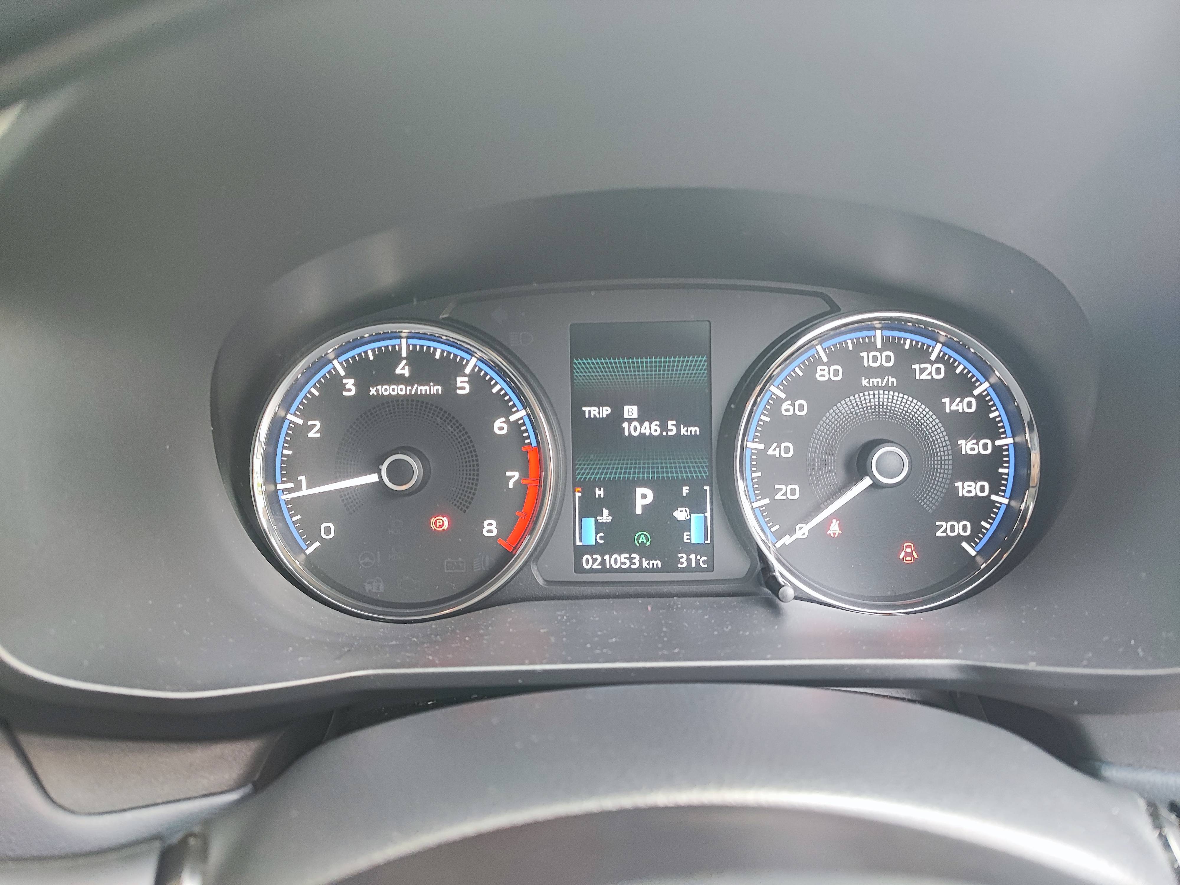 2021 Mitsubishi Xpander Cross Premium CVT 2021 Mitsubishi Xpander Cross Premium CVT