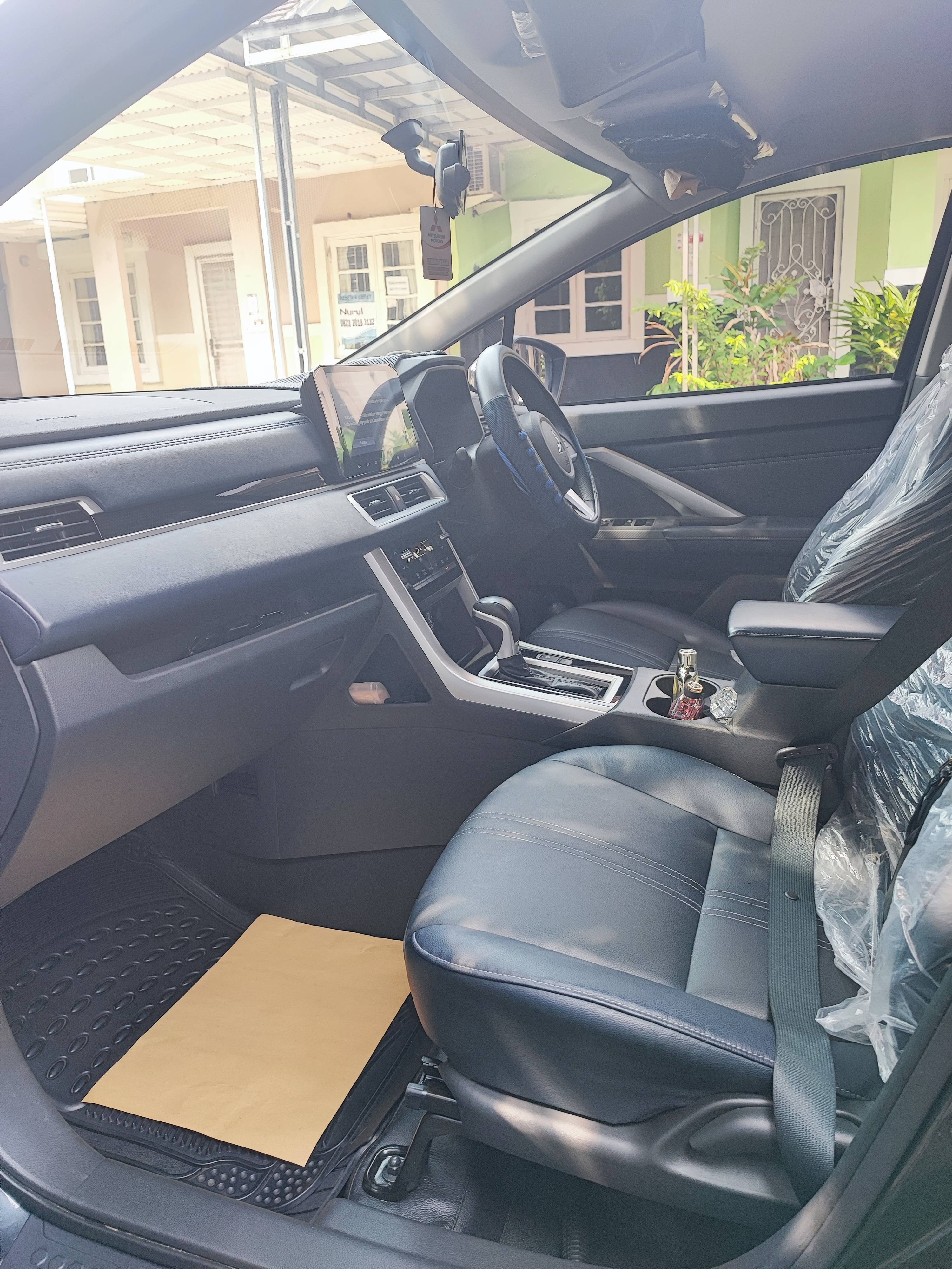 2021 Mitsubishi Xpander Cross Premium CVT 2021 Mitsubishi Xpander Cross Premium CVT