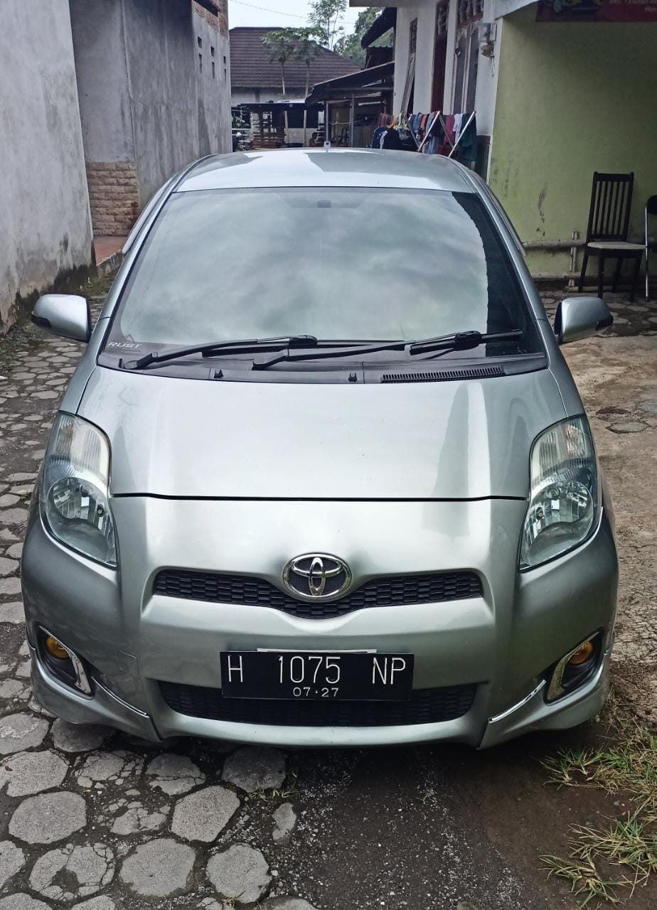 Second Hand 2012 Toyota Yaris  S Limited AT
