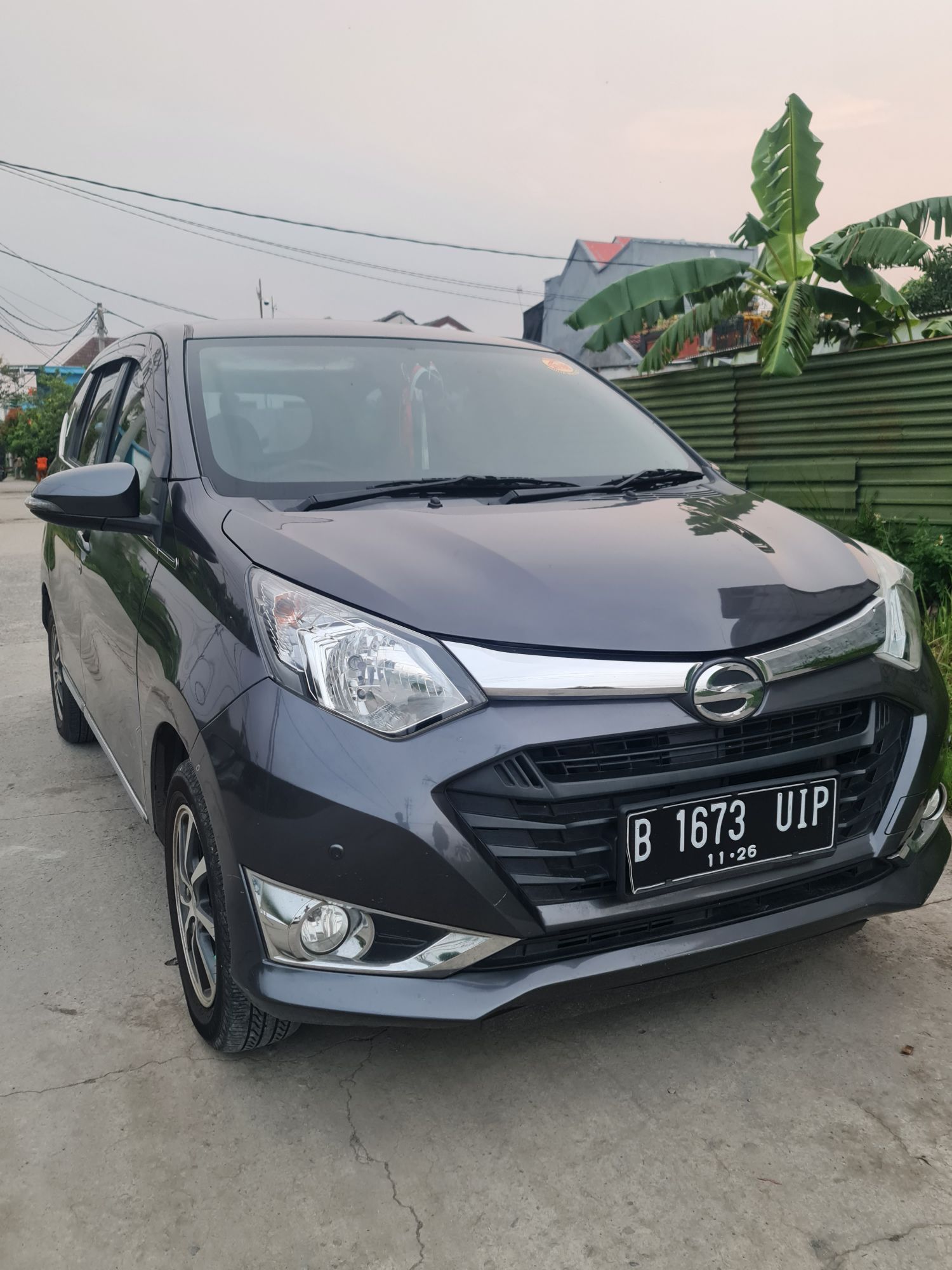 Second Hand 2016 Daihatsu Sigra 1.2 R DLX AT Second Hand 2016 Daihatsu Sigra 1.2 R DLX AT
