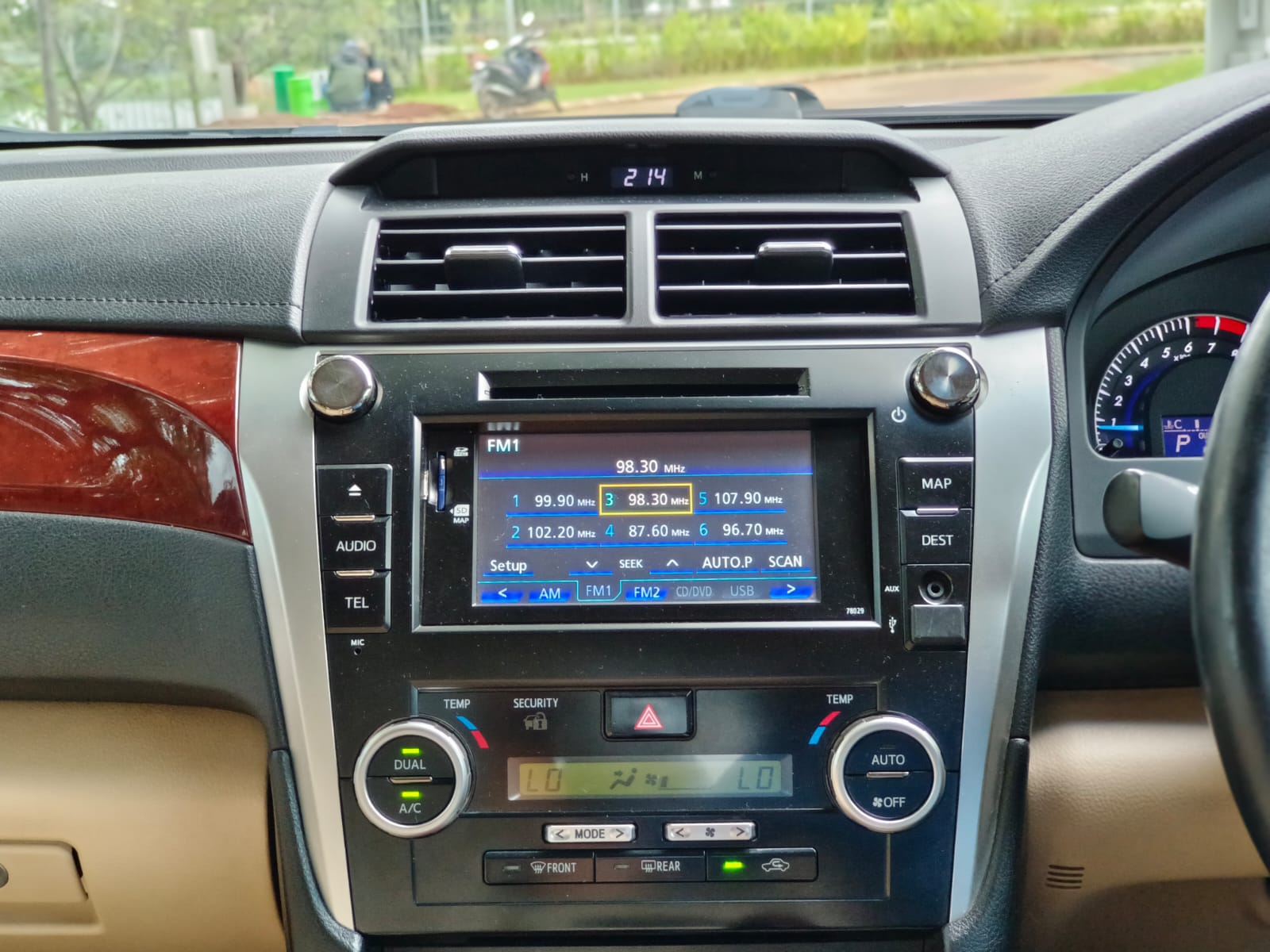 2014 Toyota Camry  2.4 V AT 2014 Toyota Camry  2.4 V AT