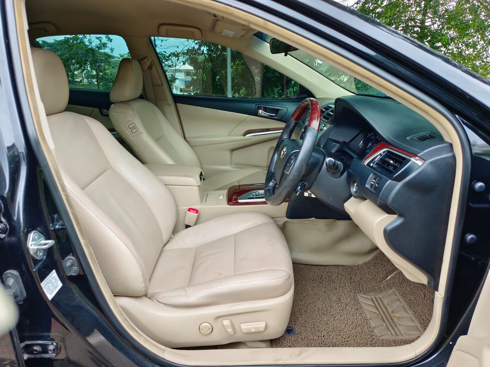 2014 Toyota Camry  2.4 V AT 2014 Toyota Camry  2.4 V AT