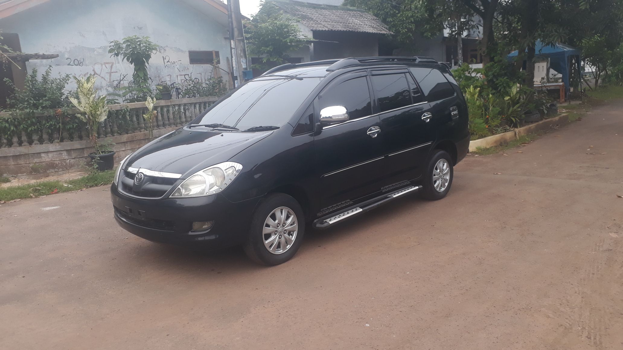 2005 Toyota Kijang Innova 2.0 G AT 2005 Toyota Kijang Innova 2.0 G AT