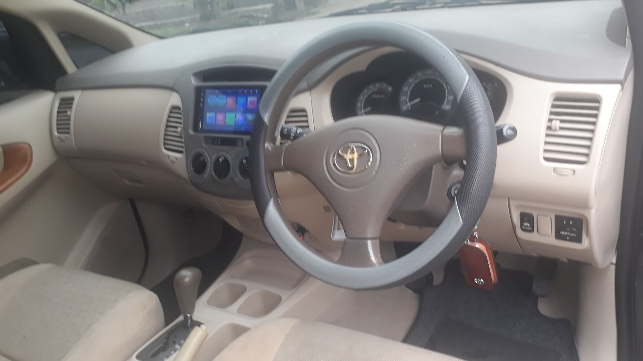 2005 Toyota Kijang Innova 2.0 G AT 2005 Toyota Kijang Innova 2.0 G AT