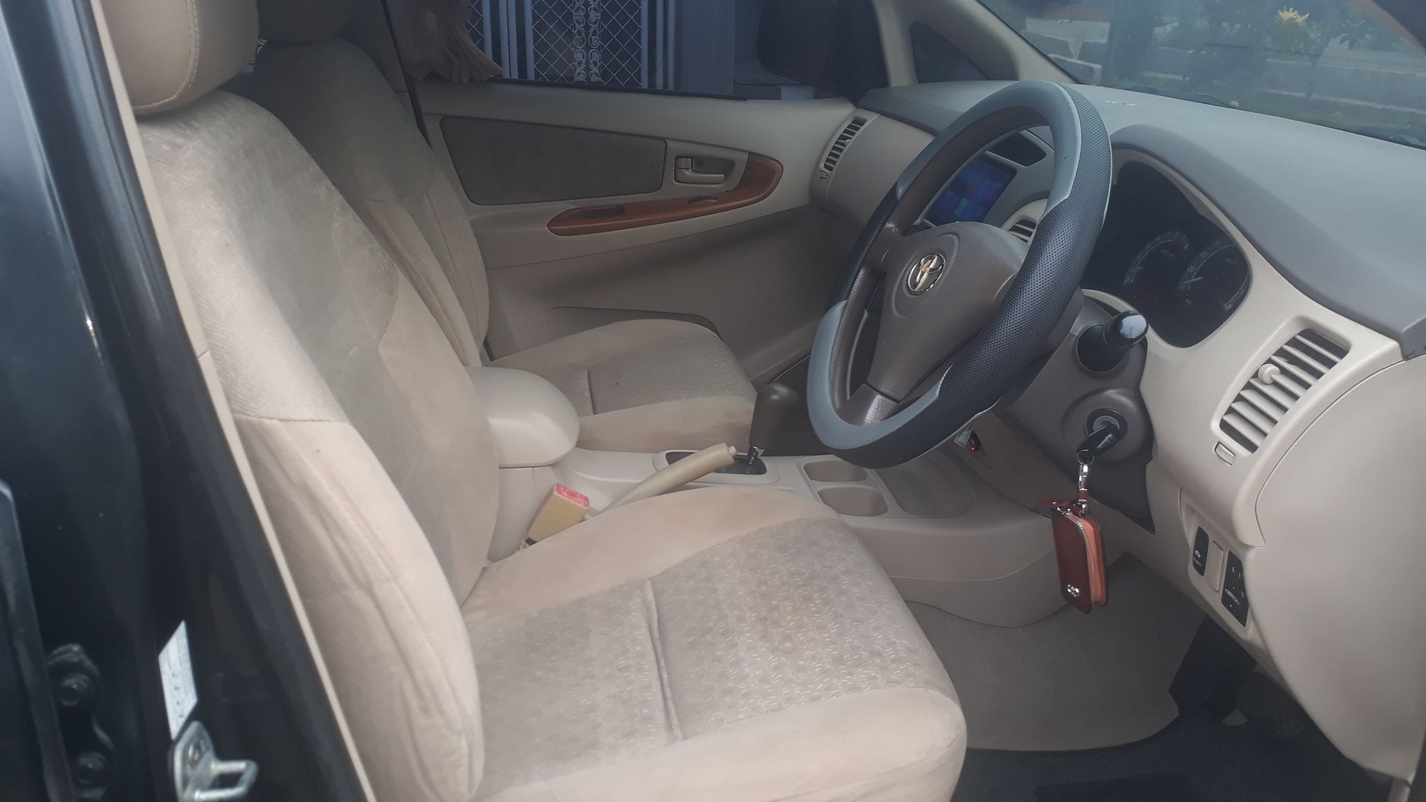 2005 Toyota Kijang Innova 2.0 G AT 2005 Toyota Kijang Innova 2.0 G AT