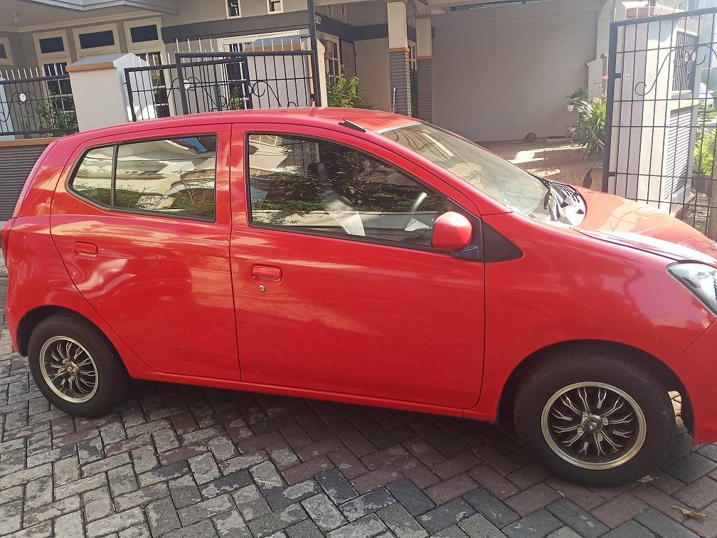 2015 Daihatsu Ayla 1.0L M AT 2015 Daihatsu Ayla 1.0L M AT