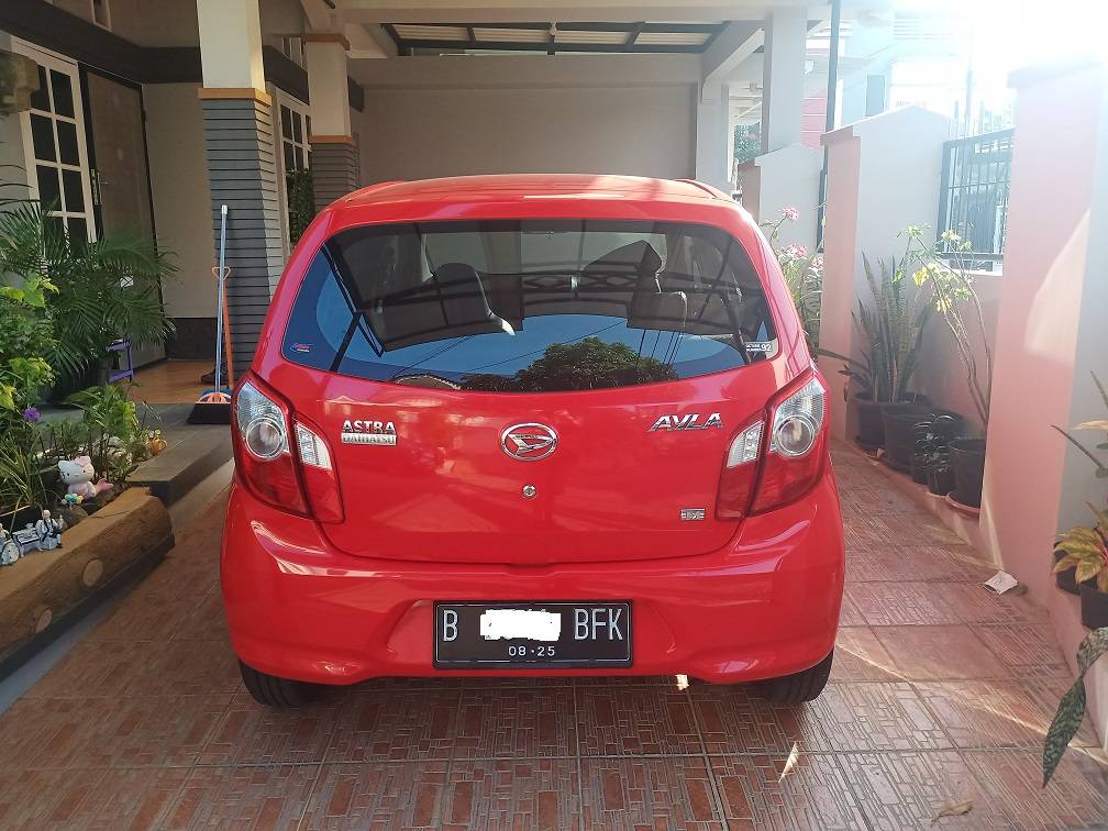 2015 Daihatsu Ayla 1.0L M AT 2015 Daihatsu Ayla 1.0L M AT