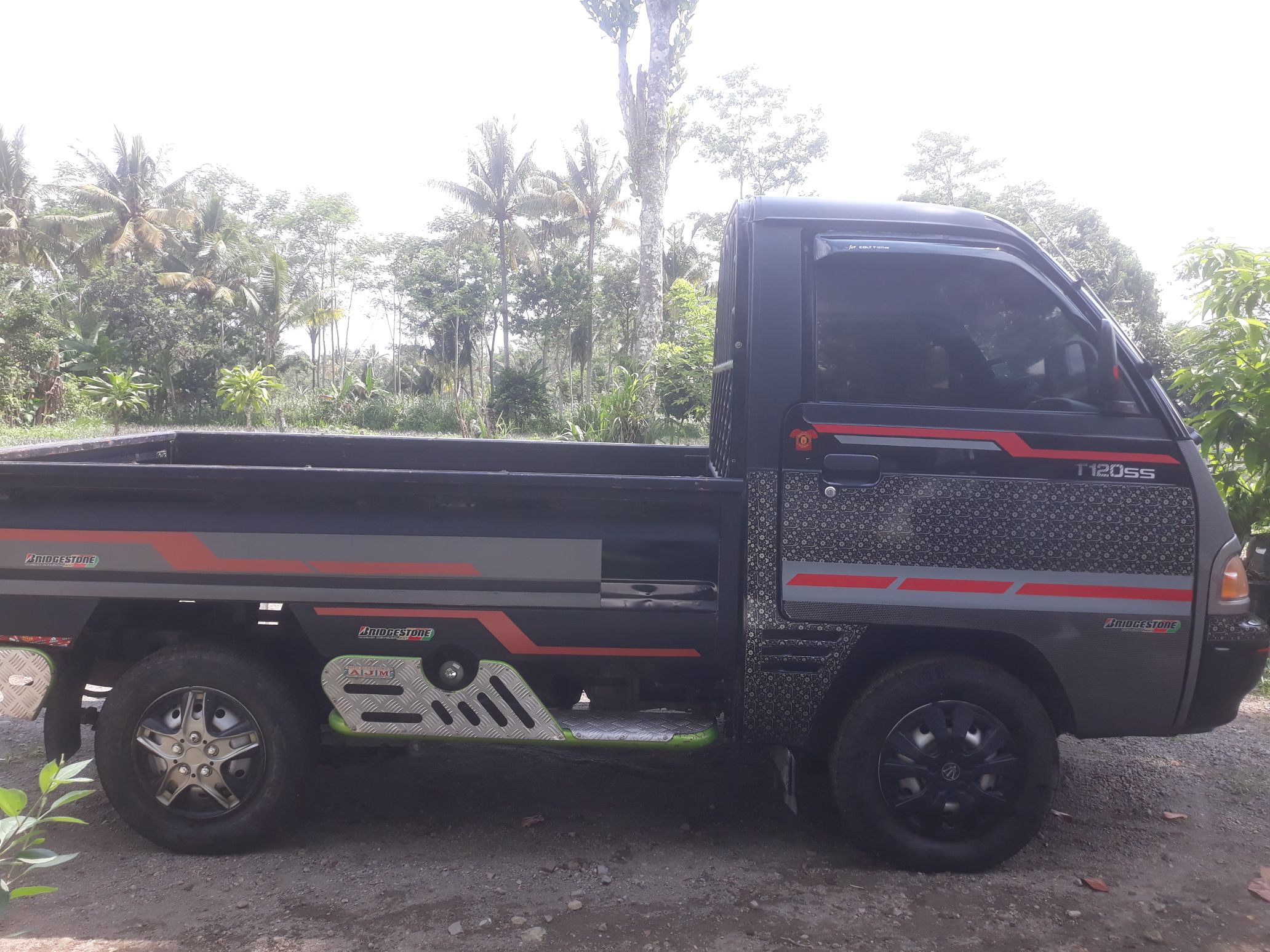 2015 Mitsubishi T120SS T 1.5 PU 2015 Mitsubishi T120SS T 1.5 PU